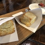 フォノンカフェルーム - スコーン