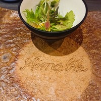 エマーブル - サラダの下にはホタテと生ハムを使ったムース仕立てのものが、、(*ﾟдﾟ*)
                