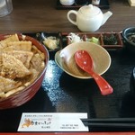 Shunsensakaba Irasshai - 炭火焼豚丼 だし汁セット 880円