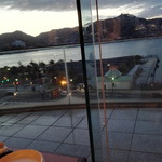 四海樓 - 窓から見える長崎港：8月の19時頃