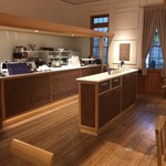 桜井甘精堂 茶菓 幾右衛門 - カウンターです。