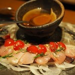 創作酒庵 彩蔵 - 近大支援のブリ 胡麻風味カルパッチョ