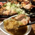 Uma Karaage To Izake Meshi Mirai Zaka - 夏だけの特別メニュー
                《清流若どり モモ一本グローブ焼き》999円
                爽やかわさび風味