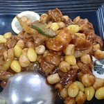 青龍 - ②モツとホタテと銀杏、セロリの炒め物