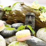 クレアバックス - マカロン、モアイ像のフィナンシェ