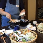 古民家で昼ごはん梅里 - 