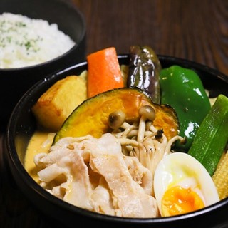 深夜営業 すすきのでおすすめのスープカレーをご紹介 食べログ