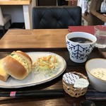 cafe 杏斗 - 朝のセット500円です(2018.9.5)