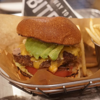 J.S. BURGERS CAFE_0