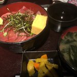 まるうお - まぐろ丼（中トロ入り） ¥700