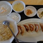 菜佳肴 - 餃子はジューシー