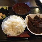 平和食堂 - どて煮定食¥¥680
