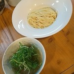 ろく月 - 真鯛つけ麺１２００円