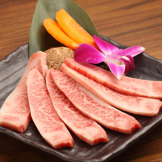Enjoy Wagyu beef to your heart's content at a reasonable price!