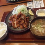 菜々家 - 2018年9月。宮崎県きりしま食品直伝チキン南蛮定食798円。＋80円で豚汁に。