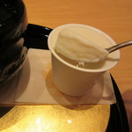 Hakuza Nihombashi - 加賀金城味噌のジェラート　リフト