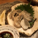 喜助 - 大きな岩牡蠣