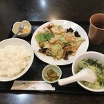 中華美食房ユニース - ランチ・回鍋肉定食