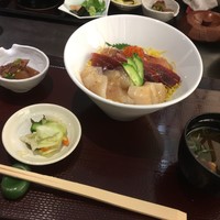 あま屋 - 海鮮丼（並）