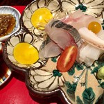 賛否両論 - お造り（鯛、剣先イカ、関アジ）