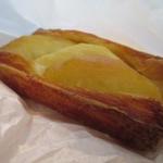 テーラ・テール - 桃のデニッシュ