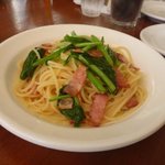 モンドール - パスタランチ　ほうれん草とベーコンのオイルパスタ