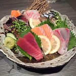 Jidori Washoku Koshitsu Izakaya Torisai - 名物鮮魚のお造り5種盛り