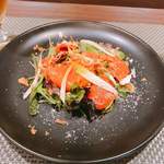 創作イタリアン Gemelli - 前菜 サーモンのサラダ