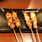 炭火焼きとり しげおやじ - ももの塩とタレ