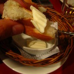 クローバーステーキハウス - パンが自由が丘の”空”のパンを使用