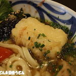 手打ちうどん　 いしづか - 揚げ餅を浸して