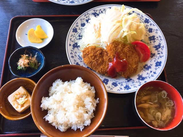 キッチンコック筒井で青森の食堂グルメを満喫｜大衆的で親しみやすい味わい