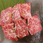 ジュージュー炭火焼肉 - 