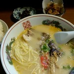 博多とんこつラーメン - 