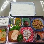 福山まるたま - まるたま弁当 税込410円　メンチカツと奴豆腐（2018.09.06）