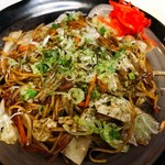 Yakisoba (stir-fried noodles)