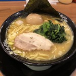 Machida Shouten - 味玉ラーメン（全部普通）