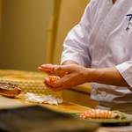 日本橋蛎殻町 すぎた - にぎる