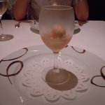 カランドリエ - デザートは白桃のコンポートと紅茶のソルベ