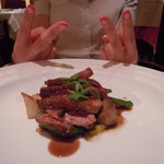 カランドリエ - ネイル美人からシャラン鴨を一口いただきました。