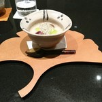 日本料理 晴山 - イチョウ形