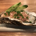 北海道 仙鳳趾 フレッシュオイスター 3種のお酢とエシャロットと玉ねぎのソース