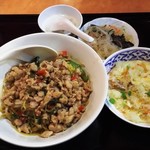 チャオタイ - バミーヘーンガパオ（ガイ）タイ風汁なし担々麺
