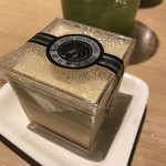 十米 越後の地酒×熟成豚 - こちらはお店から女性だけにサービスのプリン。