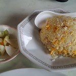 ふじや - 半炒飯とは思えない量