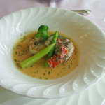 ソースが絶品なホタテとエビ