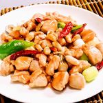 Stir-fried chicken and peanuts / Thinly sliced pork stew with Sichuan peppercorns