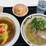 伊賀サービスエリア 上り フードコート - 日替りランチ 天津飯セット(塩ラーメン、揚げギョーザ) ¥750- (2018/09/07)