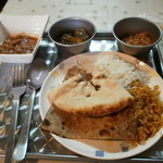 アリーズ キッチン - 