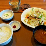 Yayoi Ken - 一見 地味な食事